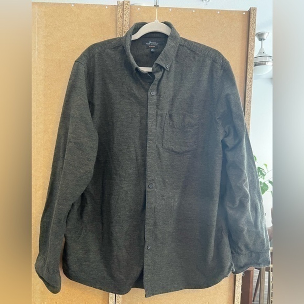 Marc Anthony Long Sleeve Shirt / Size CL / Forest Green